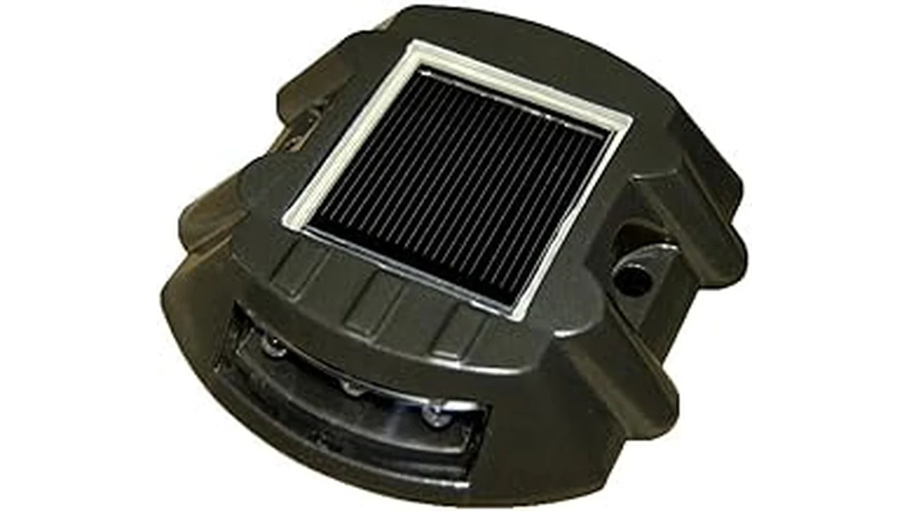 The image shows the Best Selling 1 Best Off-grid Solar Kit for a Boat, Dock, or RV.